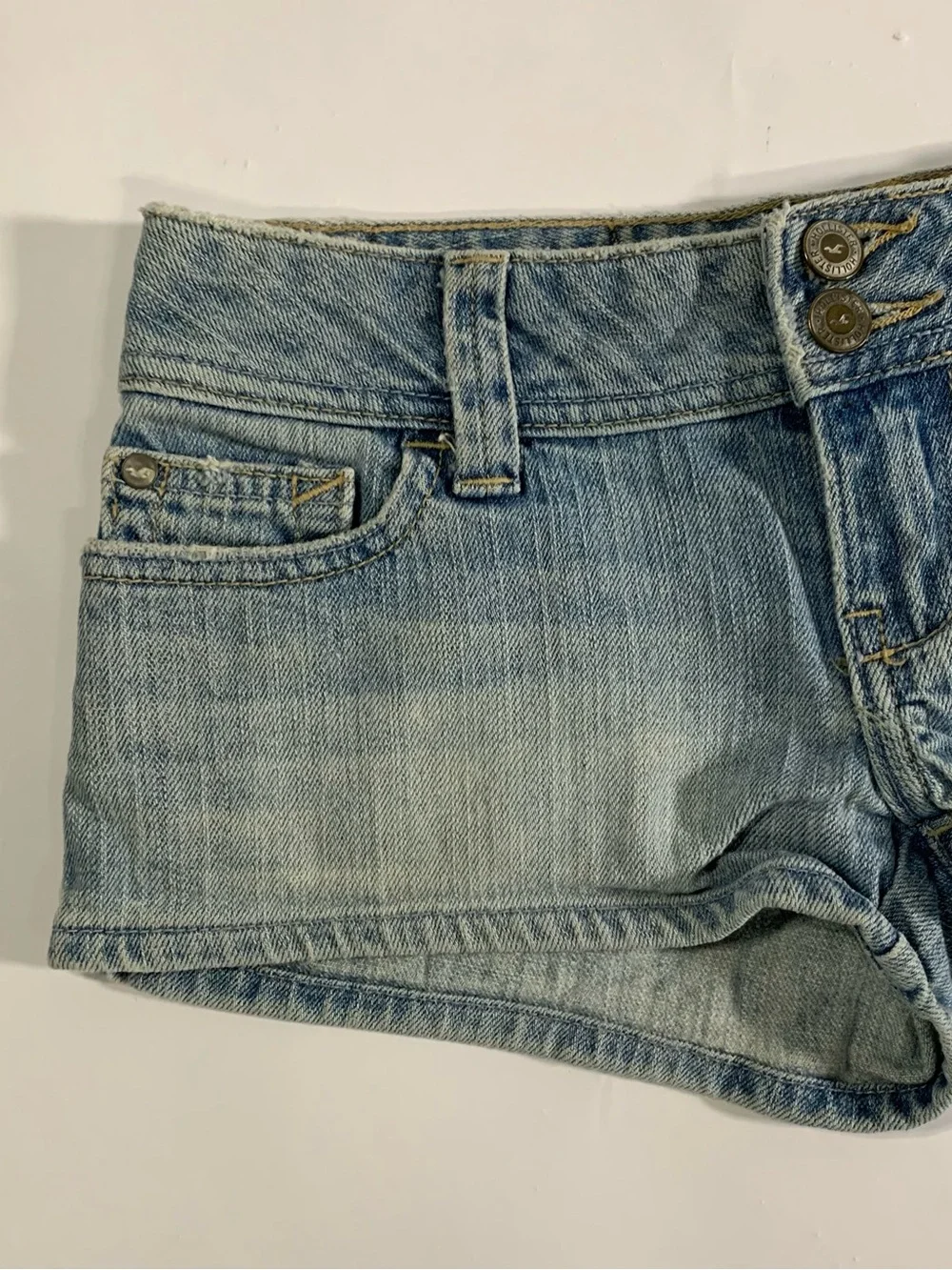 Y2K Hollister Low Rise Denim Short Shorts Size 0 Light Wash